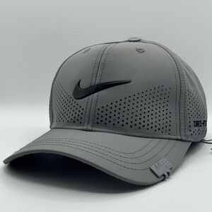 Nike DRI-FIT ADV Swoosh Cap